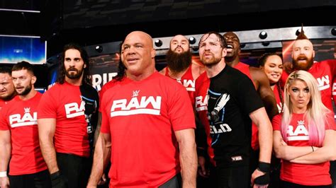 WATCH: SmackDown under siege as Raw roster invades | WWE News | Sky Sports