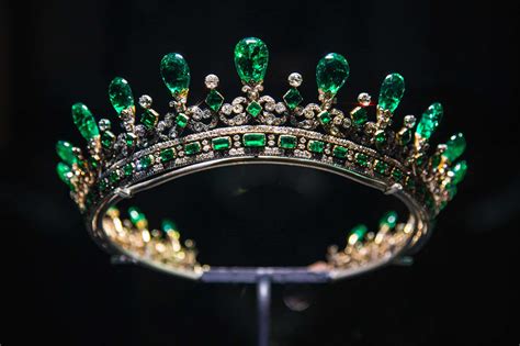 NEW LONDON EXHIBITION SHOWS QUEEN VICTORIA’S DAZZLING JEWELS - Israeli ...