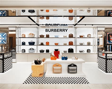 Burberry Reopens Shop-in-Shop in Osaka | Retail & Leisure International