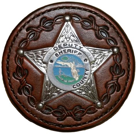 Leather Badge Holder, Antique Gel, Barbwire Stamp, 5 Point Star | Leather badge holder, Police ...