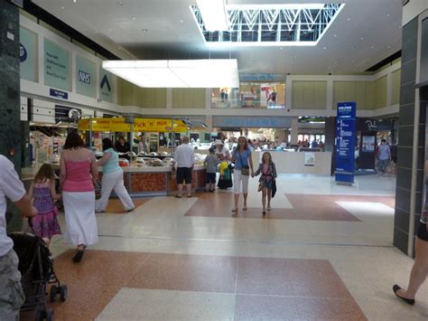 Poole : The Dolphin Shopping Centre © Lewis Clarke cc-by-sa/2.0 :: Geograph Britain and Ireland