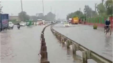 Haryana Weather Waterlogging on Delhi Gurugram Expressway due to rain nodark - Haryana Weather ...