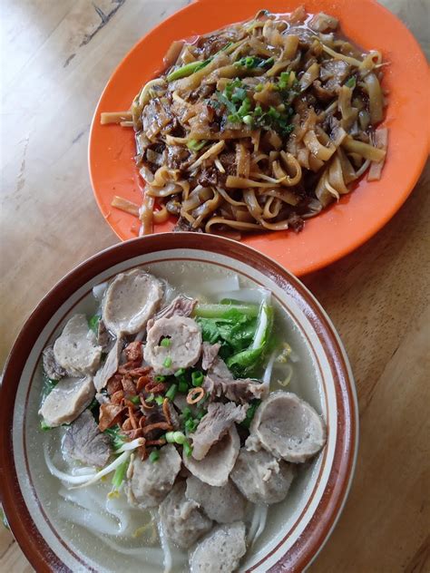 Lima Tempat Makan Mie Tiaw Pontianak: Dari Mie Tiaw Apollo hingga Mie Tiaw Melayu