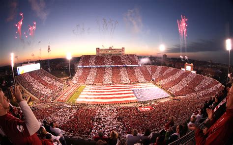 Gaylord Memorial Stadium - Casey Lawson Arch 3013 Blog