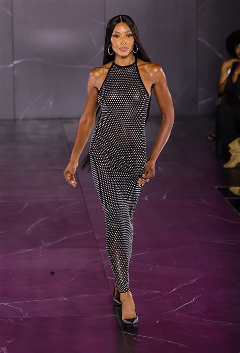 Naomi Campbell takes over NYFW with iconic '90s fashion designs