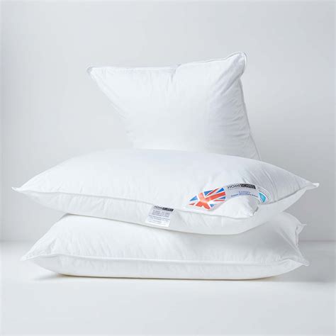 Free Classified Ads - Hotel Quality Pillows UK - Flake Ads