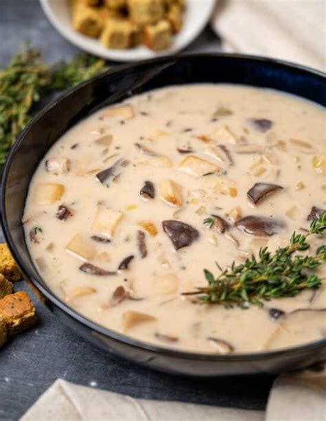 Creamy Oyster Mushroom Soup - Vegan Cocotte