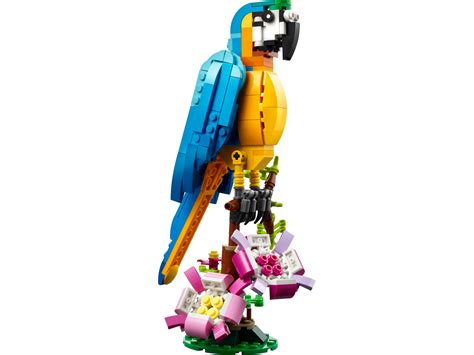 Exotic Parrot 31136 | Creator 3-in-1 | Buy online at the Official LEGO ...