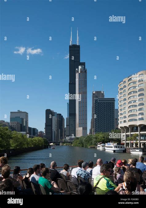 Chicago river cruise Stock Photo - Alamy