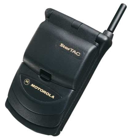 The Gadget We Miss: The Motorola StarTAC | by Richard Baguley | People & Gadgets | Medium