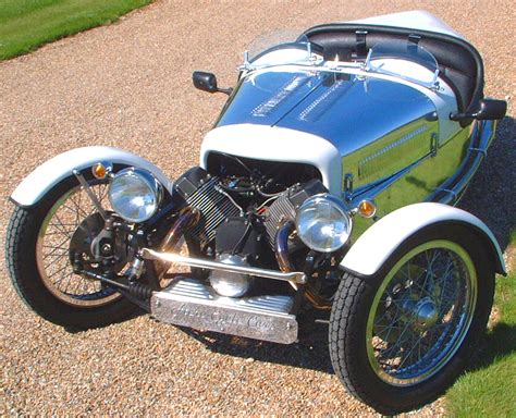 Aero Cycle Car's replica Morgan three wheeler kit build.