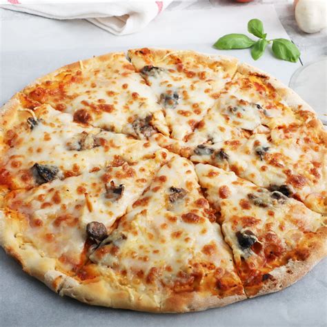 Chicken and Mushroom Pizza | French Bakery Dubai