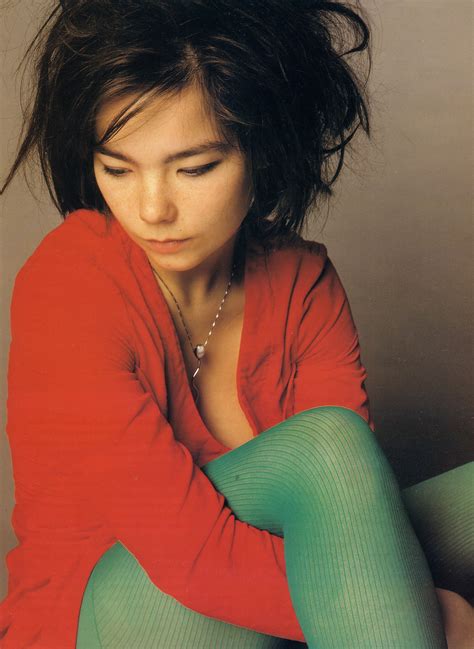 Bjork photo gallery - 186 best Bjork pics | Celebs-Place.com