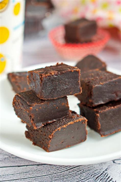 Classic Chocolate Fudge Recipe - COOK.ME