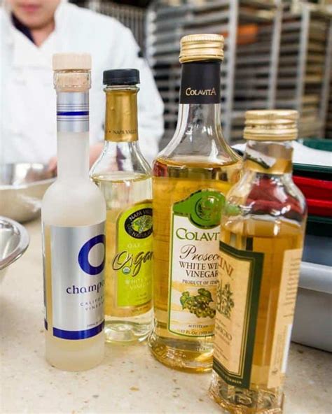 The 11 Best White Wine Vinegar Substitutes