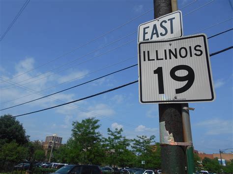 Illinois State Route 19 | Chicago, Illinois | Adam Moss | Flickr