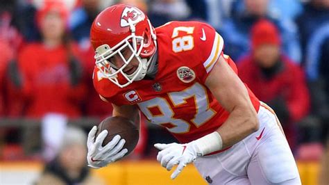 Who has the most catches in an NFL playoff game? Chiefs' Travis Kelce falls one short of mark in ...