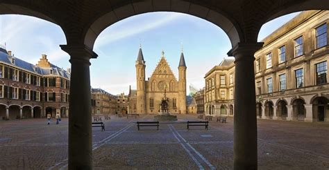 The Hague tour - Binnenhof • Holland Private Tour