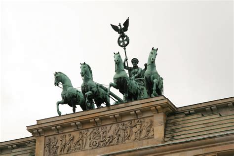 Quadriga on Brandenburger Tur | Atop the Brandenburger Tor i… | Flickr