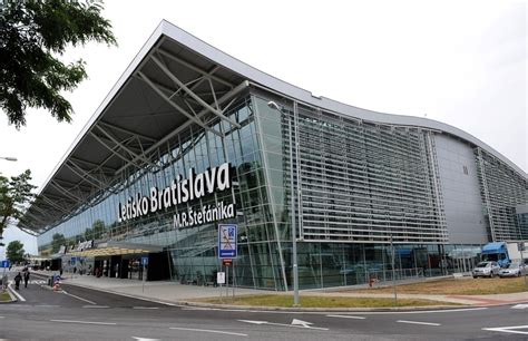 Slovakia Closes 3 Major Airports As Virus Spread Continues - Simple Flying