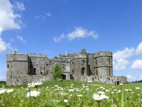 7 of the Best Castles in Pembrokeshire | Welsh Cottages in 2023 ...