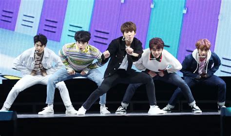 190305 TXT Debut Showcase | kpopping