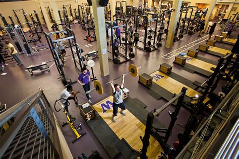 UW Athletics Weight Room! | Gym interior, Gym design, Outdoor gym