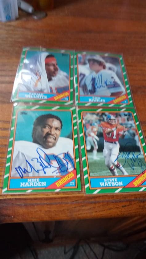 LOT 29 FOUR AUTOGRAPHED DENVER BRONCO CARDS | EstateSales.org