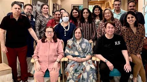 Neetu Kapoor, Babita, Randhir come together for family lunch with Shammi Kapoor's wife Neila ...