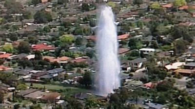 Burst water main pipe in Melb sent a water 80 metres in the air. 2-million litres water gone ...