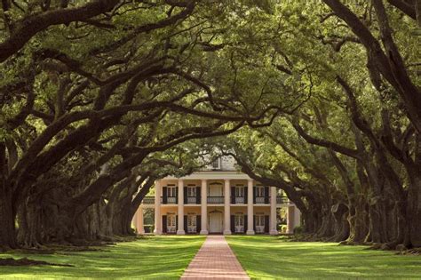 Haunted Louisiana Plantations That Take Your Breath Away | Haunted New Orleans Tours | Tours in ...