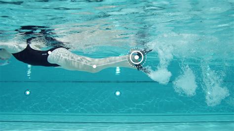 Kickboard Swimming Workouts For Beginners | EOUA Blog