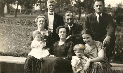 Chambers family 1924