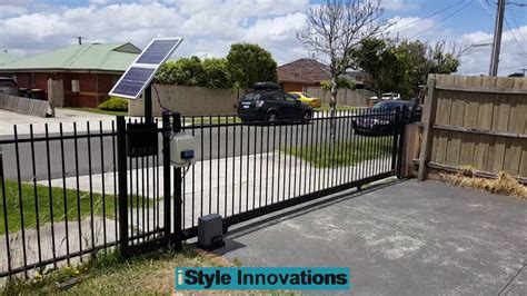 Istyle Innovations Premium Solar Powered Automatic Sliding Gate Opener - YouTube