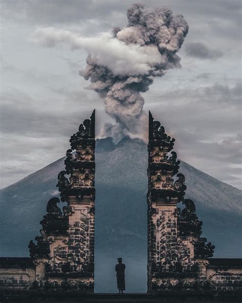 Gunung Agung Meletus, Ini Kumpulan Fotonya dari Berbagai Sudut