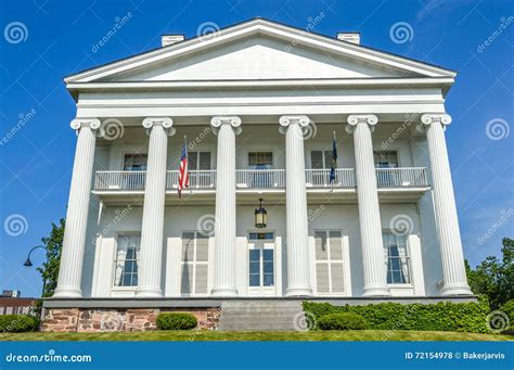 White House on Deep Blue Sky Background Stock Photo - Image of home, capital: 72154978