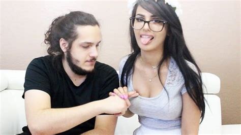 YouTuber SSSniperWolf has a luxurious house! Know about her boyfriend, arrests, net worth ...