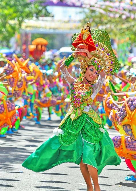 The Colorful & Grand Sinulog Festival of Cebu (Travel Guide) | Sinulog festival, Sinulog ...