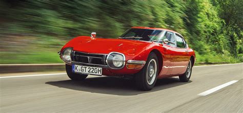 Toyota-2000GT-Featured - crankandpiston.com