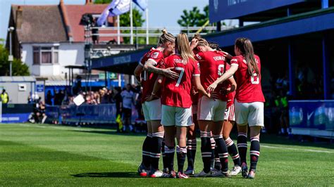 Man Utd Womens players nominated for WSL 2021 22 awards | Manchester United