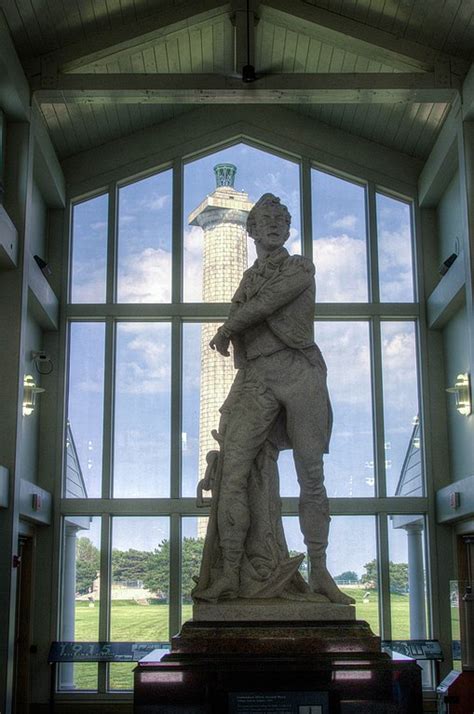 Statue of Commodore Perry - Put-In-Bay - TracesOfWar.com