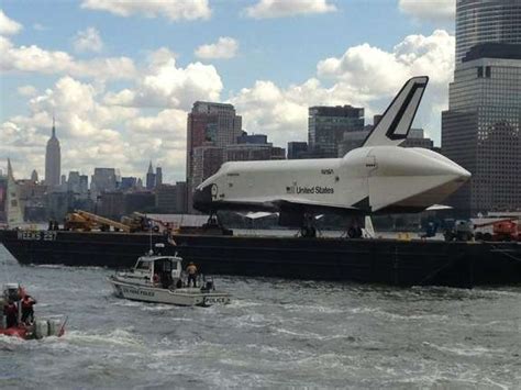 Aircraft carrier Museum in New York :: Museums