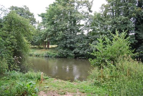 Fishing spot, River Medway © N Chadwick :: Geograph Britain and Ireland