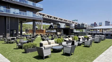 Ravel Hotel unveils 10-story tower that features rooftop beer garden - LIC Post