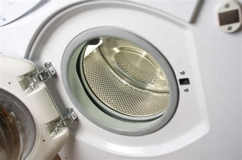 How to Clean a Washing Machine With Bleach - HomelyVille