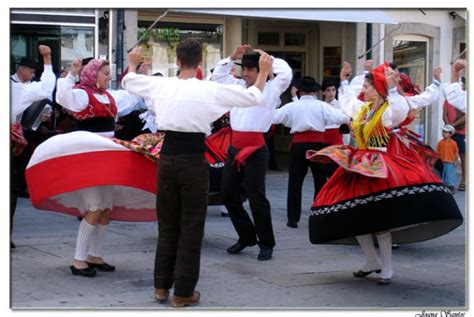 Portuguese Traditional Dance | Danceask