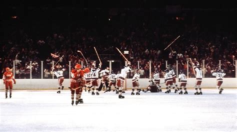 USA Ice Hockey Team Celebrates at Games End Miracle On Ice 1980 | HockeyGods