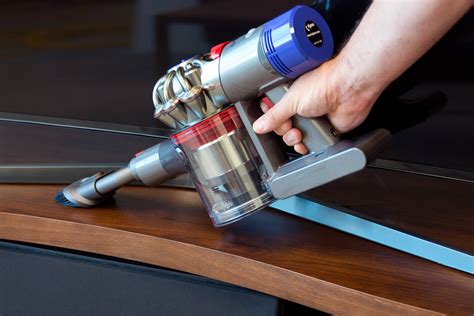 Dyson V8 Absolute Review | Digital Trends