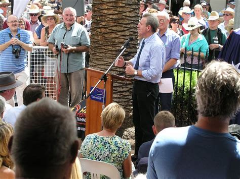 Slim Dusty Statue Unveiling in Peel Street, Tamworth, 2014