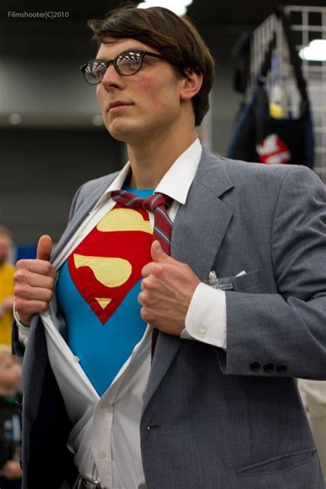 Superman: Clark Kent fantastic cosplaying